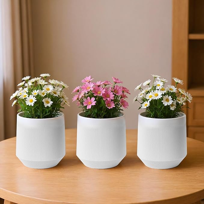 Plant Pots,Set of 3 Plastic Pots for Indoor Plants,Flower Pots Outdoor Planters with Drainage Hole and Seamless Saucer,White