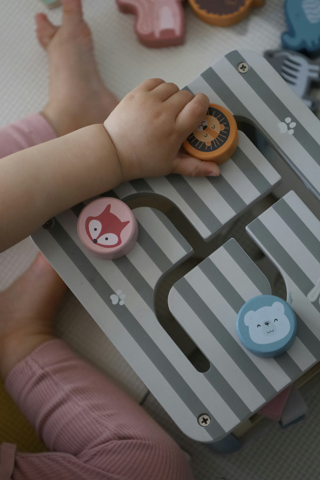Top Tips for Organizing Your Baby’s Room with Furniture