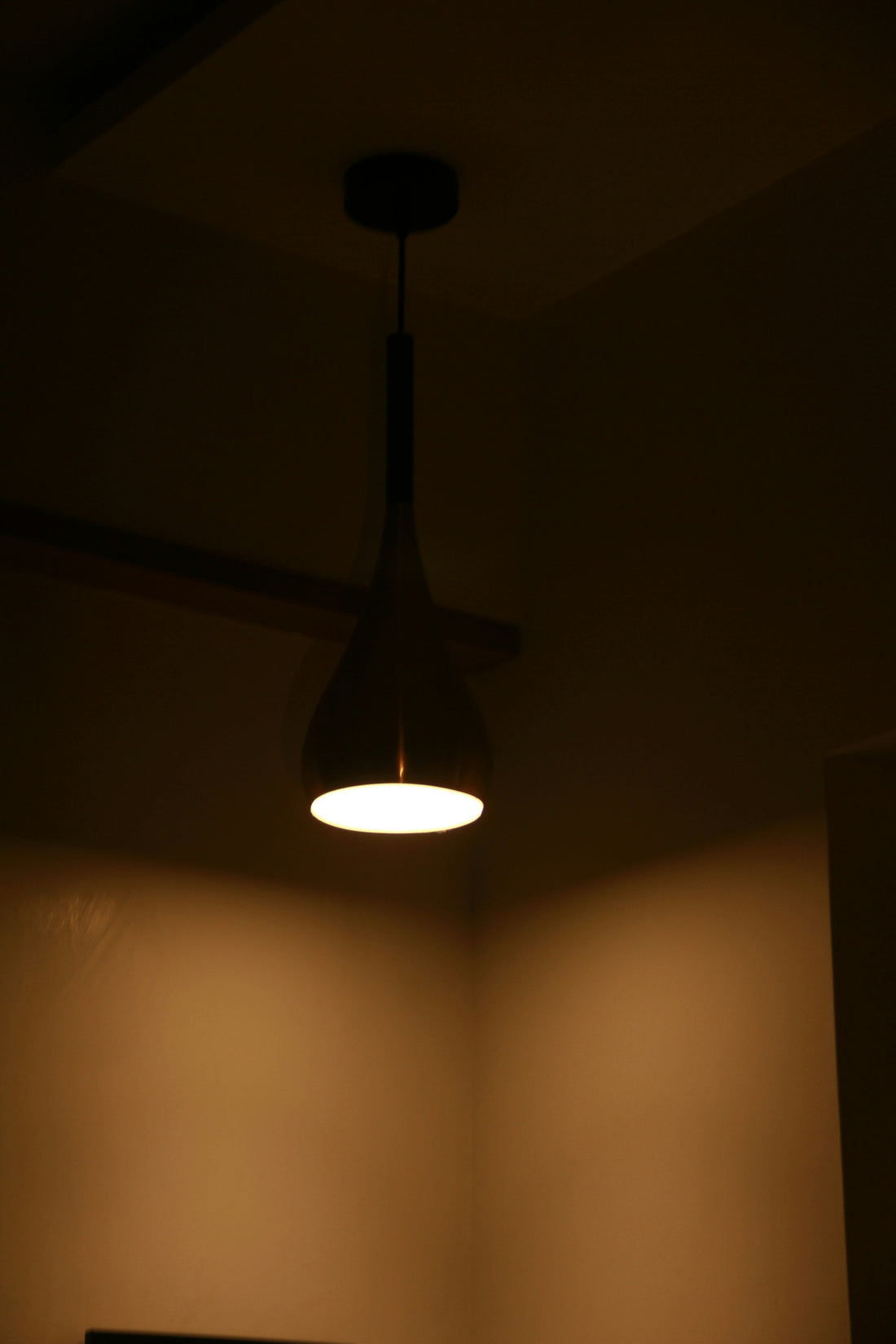How Premium Lighting Instantly Elevates Any Room: The Art of Creating Atmosphere