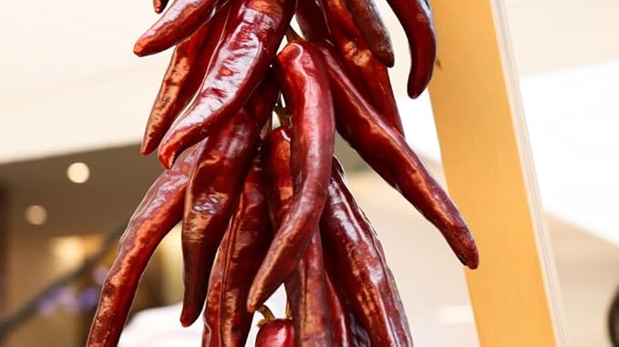 Cayenne Pepper Seeds for Planting, 200 Hot Pepper Seeds Cayenne Jalapeno, Non-GMO Long Slim Cayenne Hot Pepper Seeds Indoor & Outdoor, Heirloom Cayenne Pepper Seeds Bulk for Home Garden