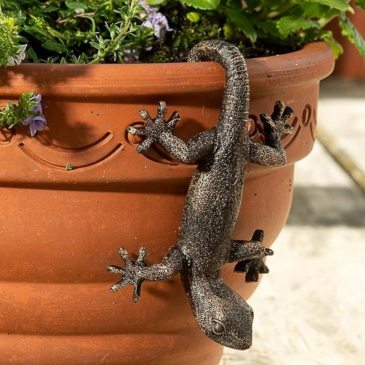 Vintage Bronze Gecko Planter Pot Hugger Flower Figurine – Resin Climbing Lizard Statue for Garden, Fairy Garden Terrarium, Outdoor Fence & Yard Decor，Versatile Home & Office Decor