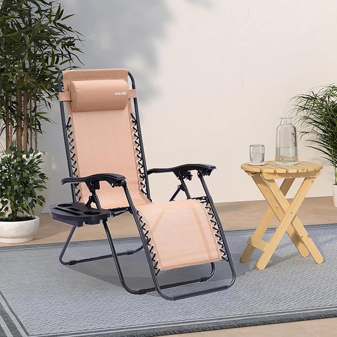 SereneLife Zero Gravity Outdoor Lounge Chairs 2 Pack – Folding Recliners with Side Table, Cup Holder & Padded Headrest – Adjustable Patio Chairs for Lawn, Garden, Deck, Camping (Cream)