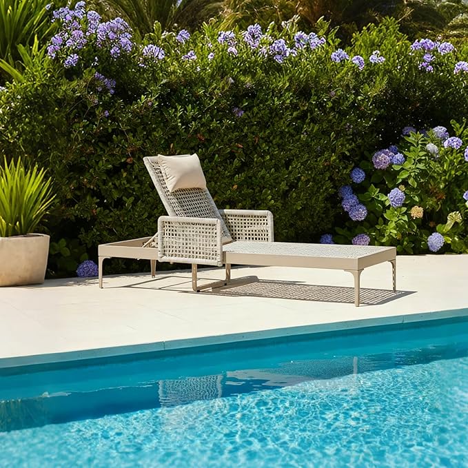 PURPLE LEAF 1 Piece Outdoor Chaise Lounge Rattan Wicker Lounger with Arms Poolside Furniture Adjustable Recliner Patio Lounge Chair for Beach Yard Garden Balcony, Champagne